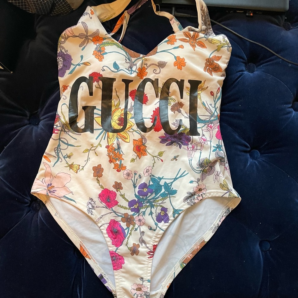 Gucci Pre Owned swimwear for Ladies… price is confirmed